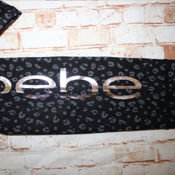 BEBE Grey Animal Print leggings NWT Size Medium - Picture 2 of 4